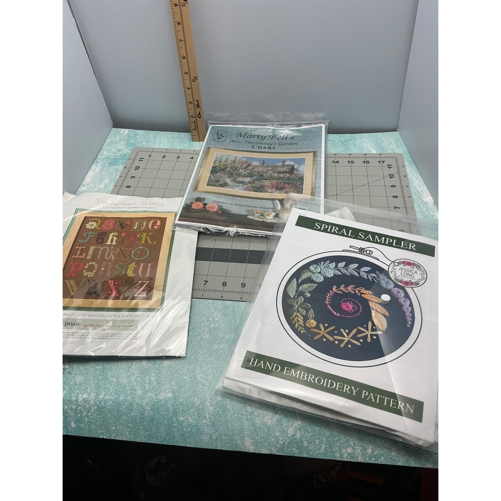 Embroidery Pattern Lot Marty Bells Daisy chain‎ ABCs Spiral Sampler Cross Stitch